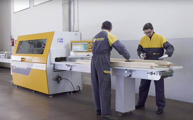 persona-al-fianco-1.jpg persona-al-fianco-1.jpg