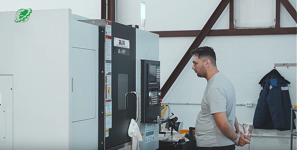 Токарный обрабатывающий центр NINGBO BLIN MACHINERY модели BL-H6Y